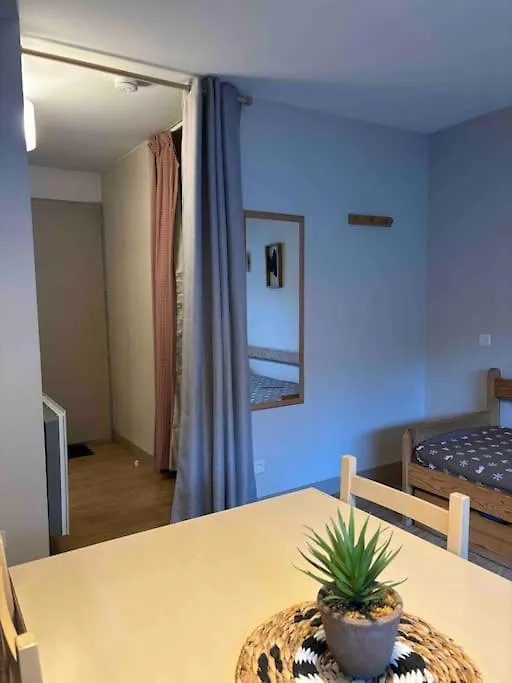 Appartement Avec Cabine Arreau Apartment